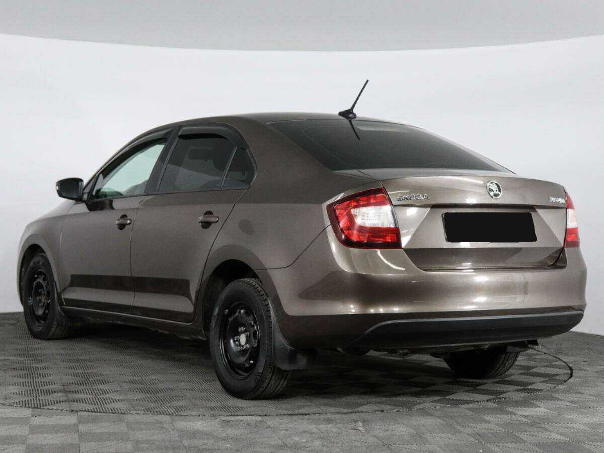 Skoda Rapid с пробегом — 2019 год. Фото: #5