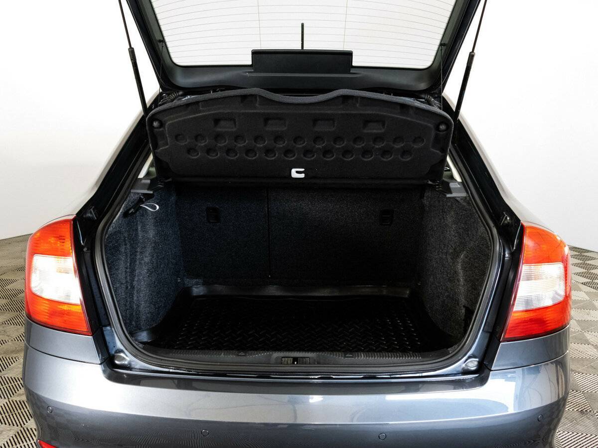 Skoda Octavia с пробегом — 2012 год. Фото: #12