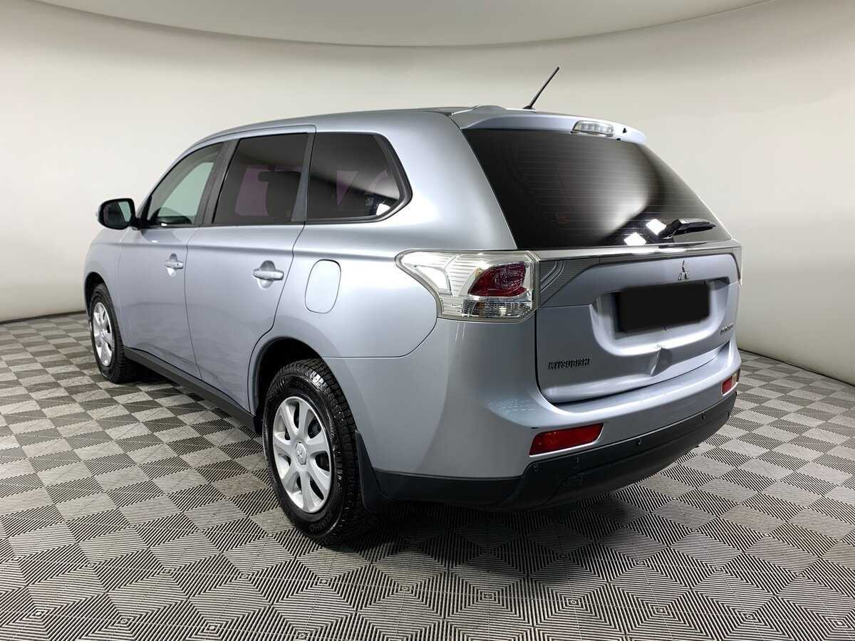 Mitsubishi Outlander с пробегом — 2013 год. Фото: #6