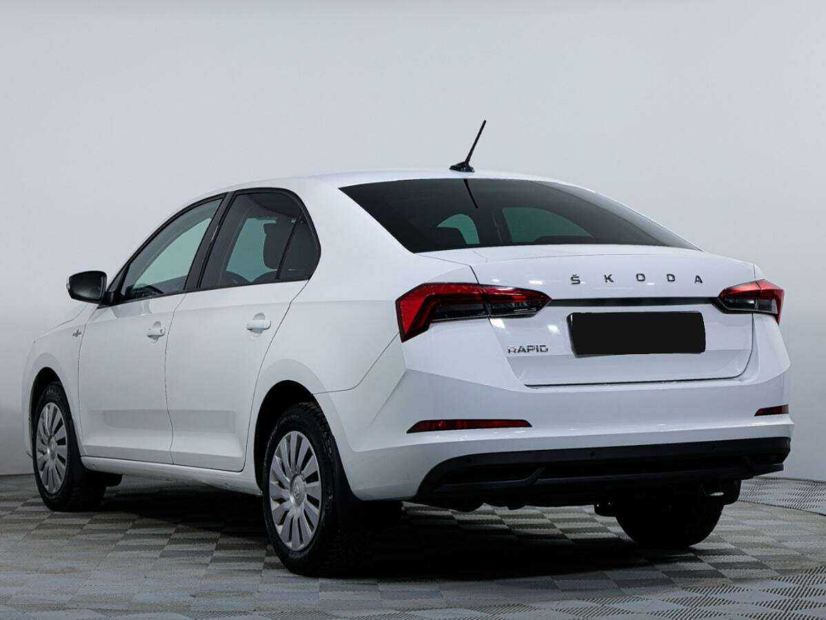 Skoda Rapid с пробегом — 2021 год. Фото: #5