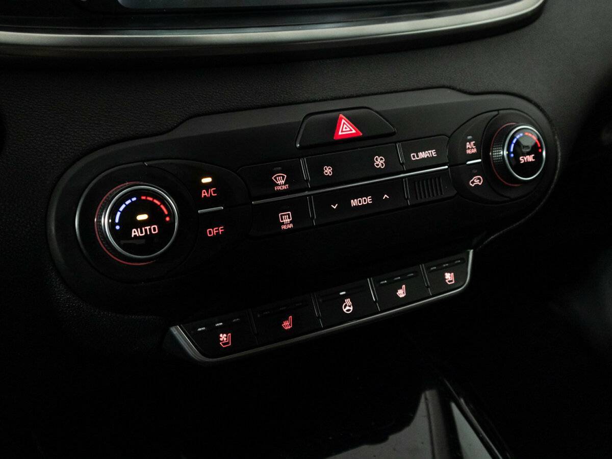 Kia Sorento с пробегом — 2017 год. Фото: #22