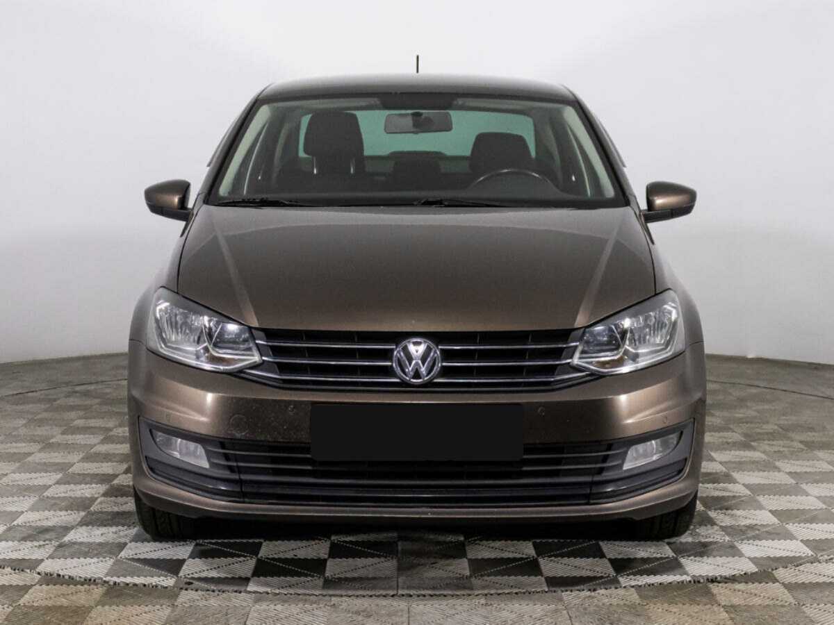 Volkswagen Polo с пробегом — 2019 год. Фото: #1