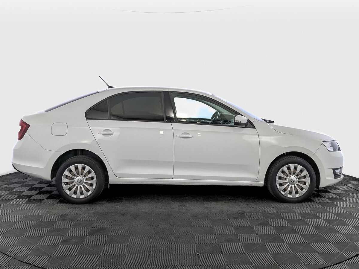 Skoda Rapid с пробегом — 2019 год. Фото: #3
