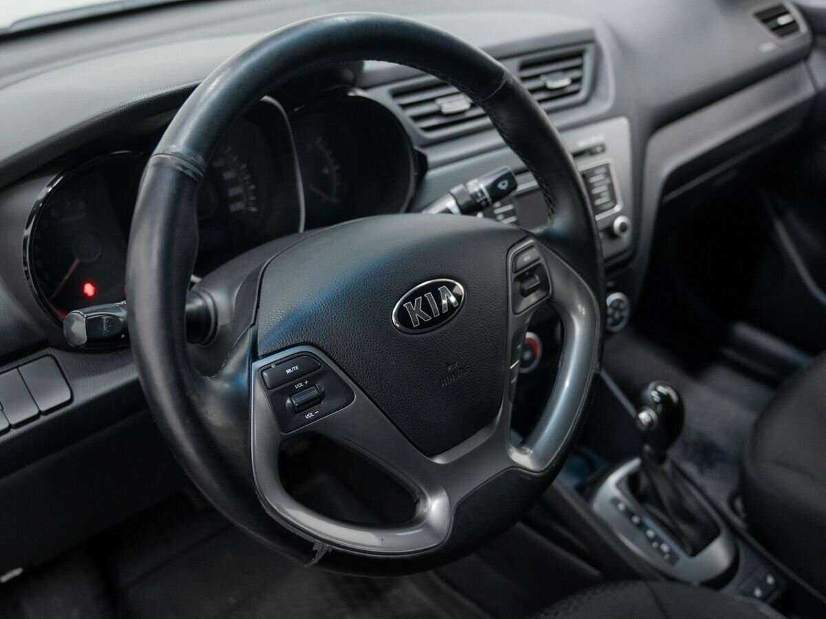 Kia Rio с пробегом — 2015 год. Фото: #19