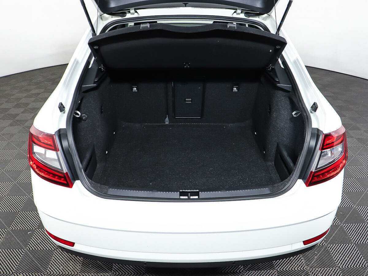 Skoda Octavia с пробегом — 2018 год. Фото: #9