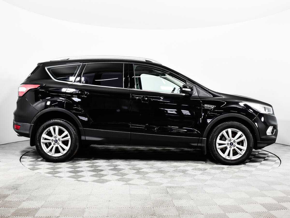 Ford Kuga с пробегом — 2018 год. Фото: #3