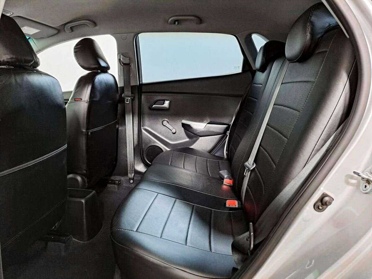 Kia Rio с пробегом — 2013 год. Фото: #9