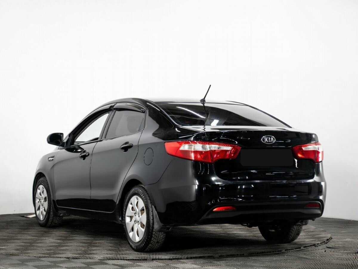 Kia Rio с пробегом — 2013 год. Фото: #5