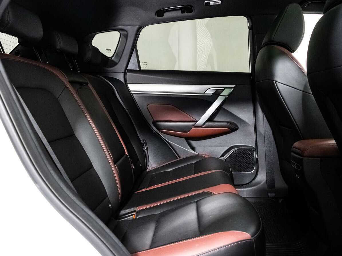 Geely Coolray с пробегом — 2022 год. Фото: #14