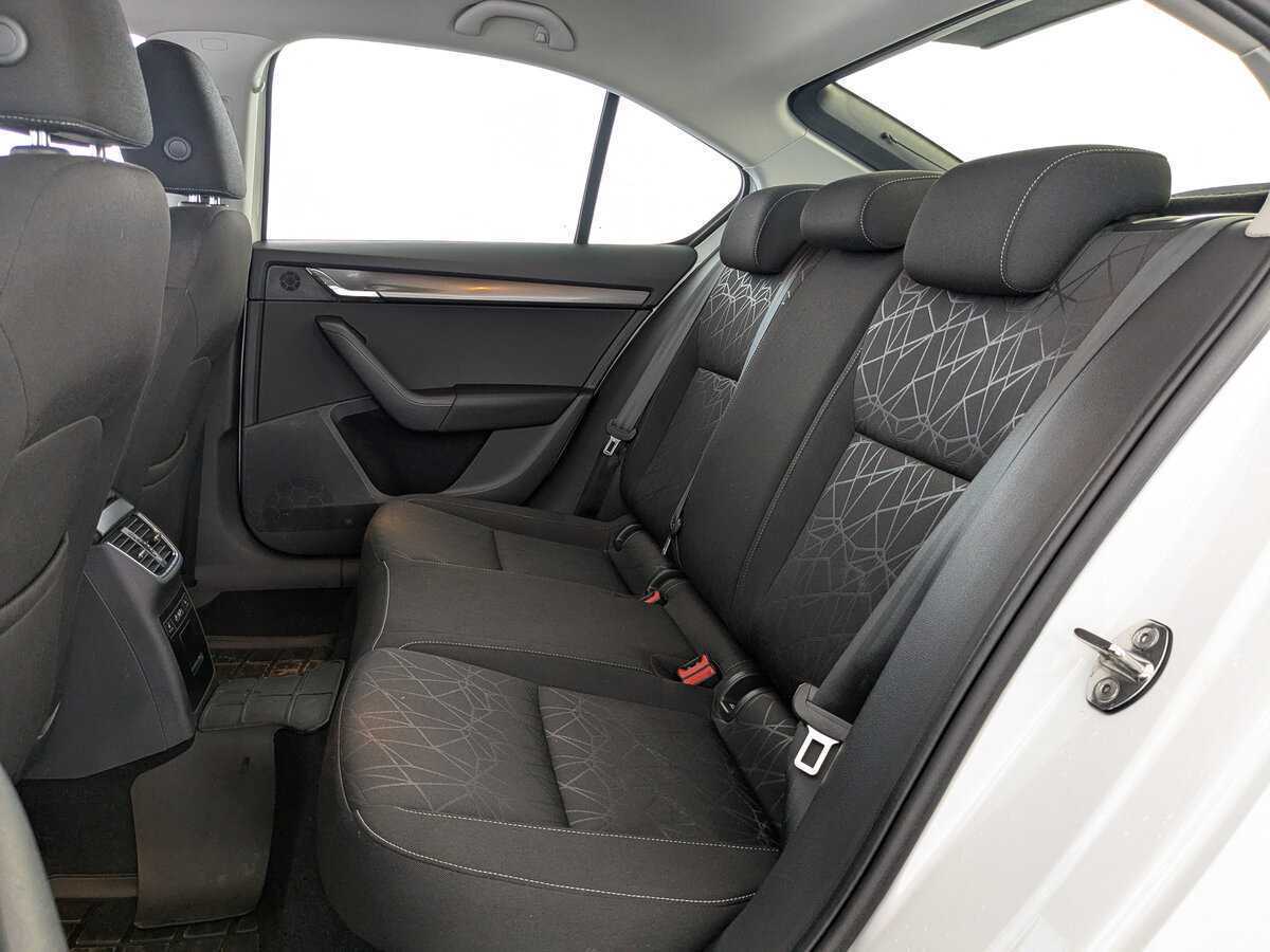 Skoda Octavia с пробегом — 2020 год. Фото: #17