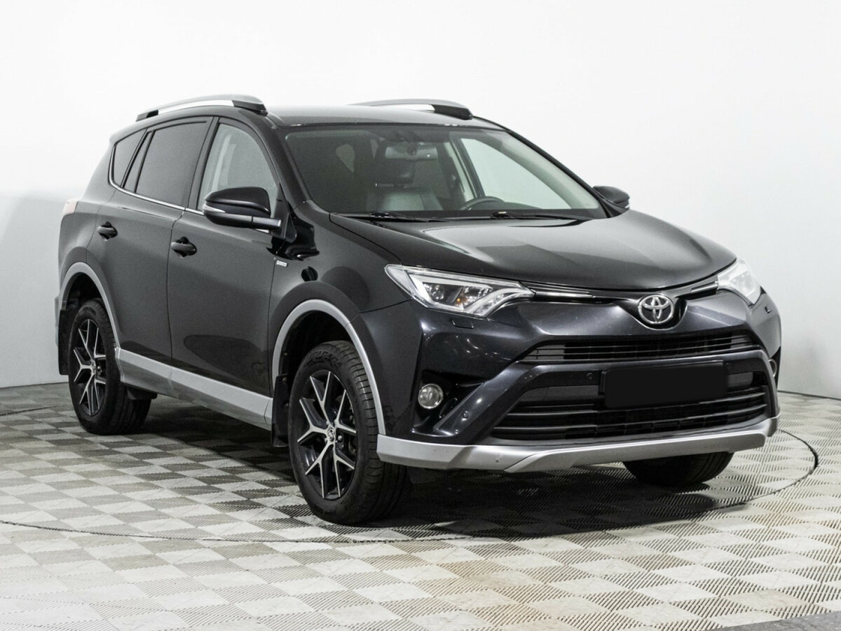 Toyota RAV4 с пробегом — 2016 год. Фото: #2