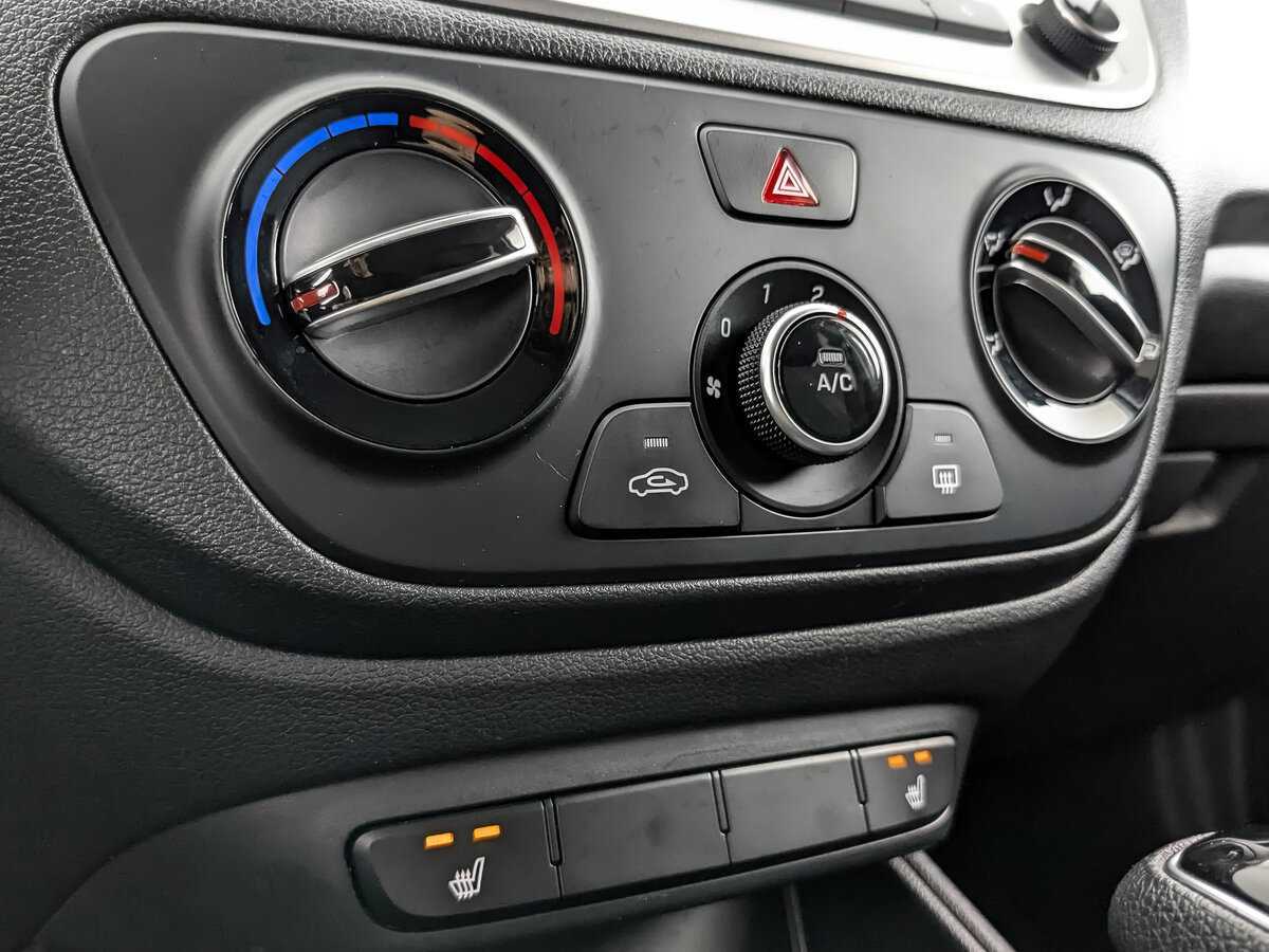 Hyundai Solaris с пробегом — 2022 год. Фото: #20