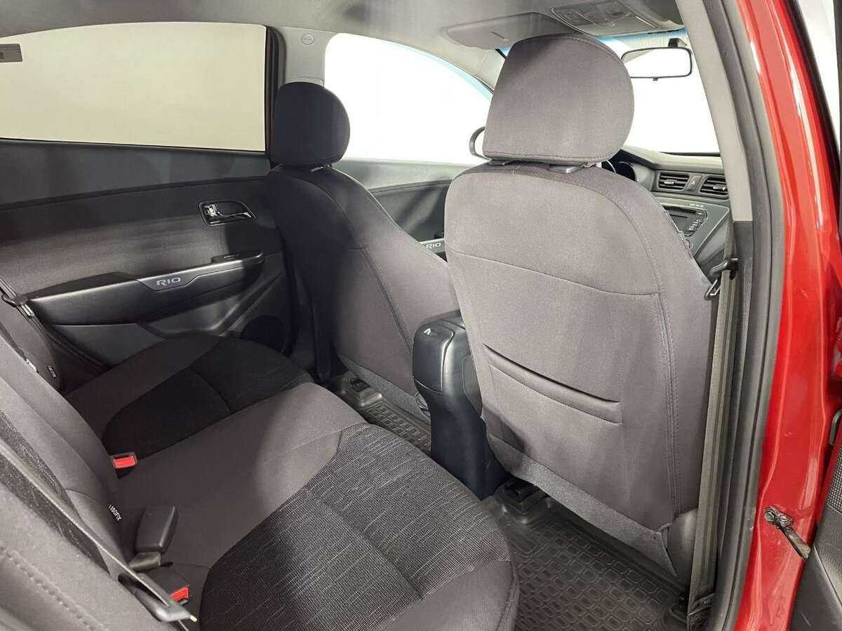 Kia Rio с пробегом — 2013 год. Фото: #16