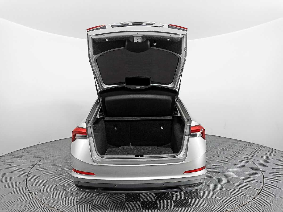 Skoda Rapid с пробегом — 2021 год. Фото: #9
