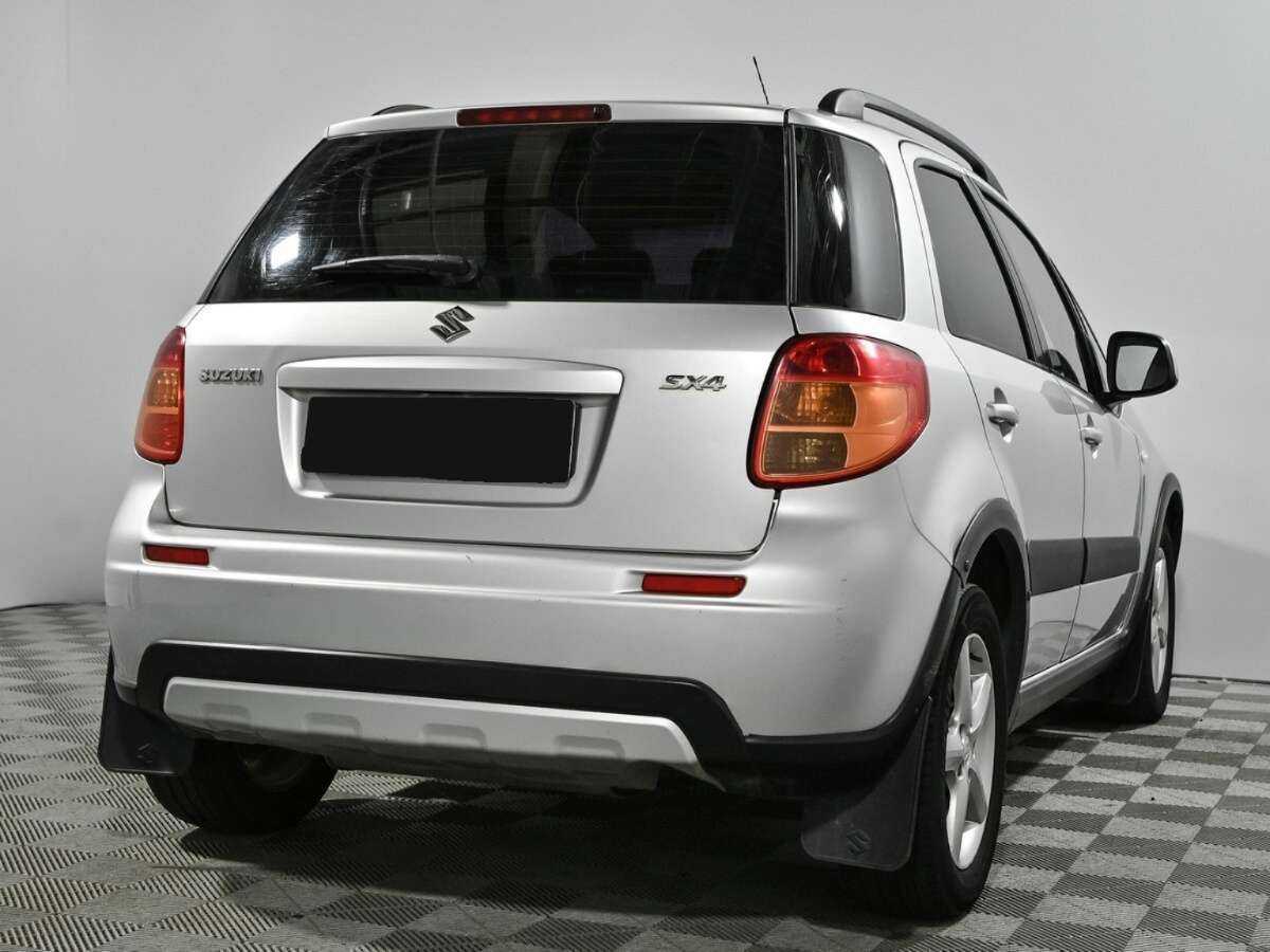 Suzuki SX4 с пробегом — 2013 год. Фото: #3