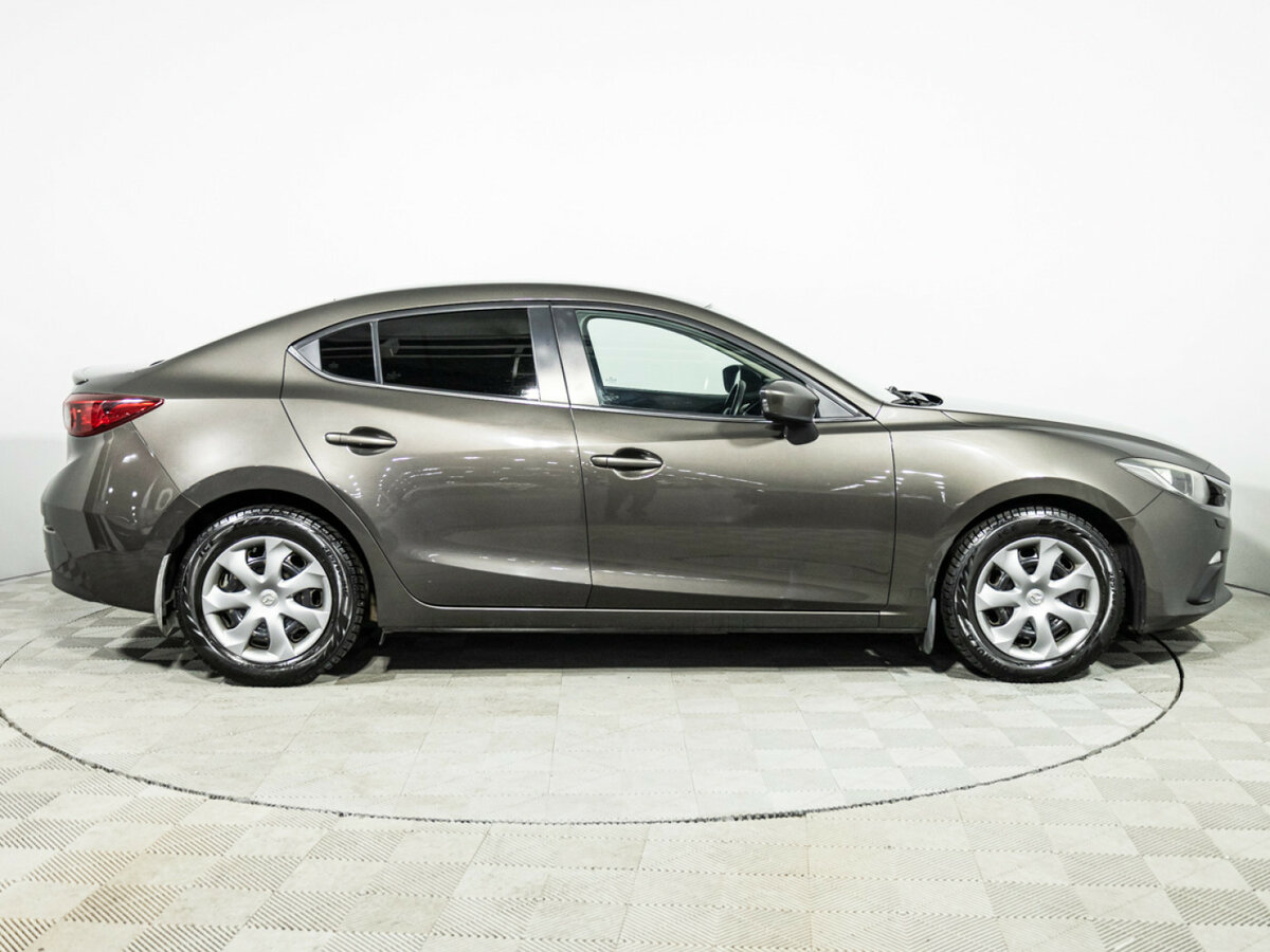 Mazda 3 с пробегом — 2014 год. Фото: #3