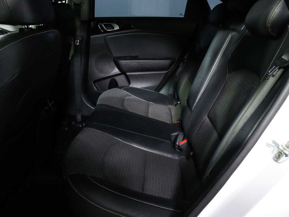 Kia Ceed с пробегом — 2018 год. Фото: #9