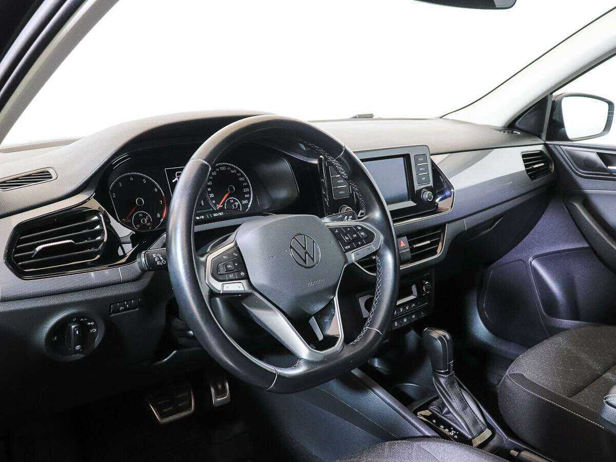 Volkswagen Polo с пробегом — 2020 год. Фото: #12