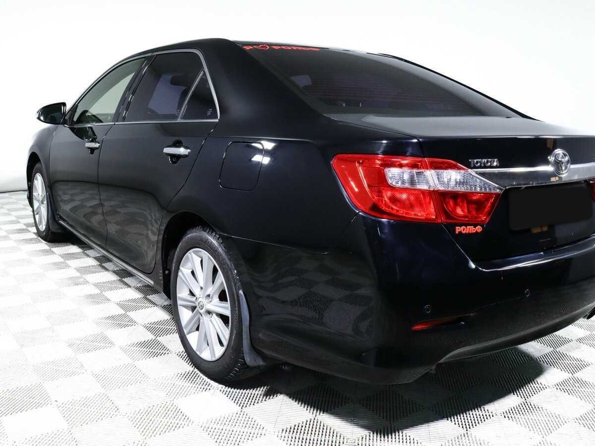 Toyota Camry с пробегом — 2012 год. Фото: #19