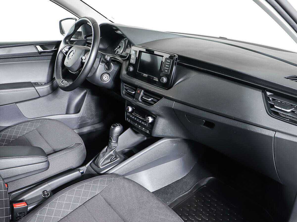 Skoda Rapid с пробегом — 2020 год. Фото: #8