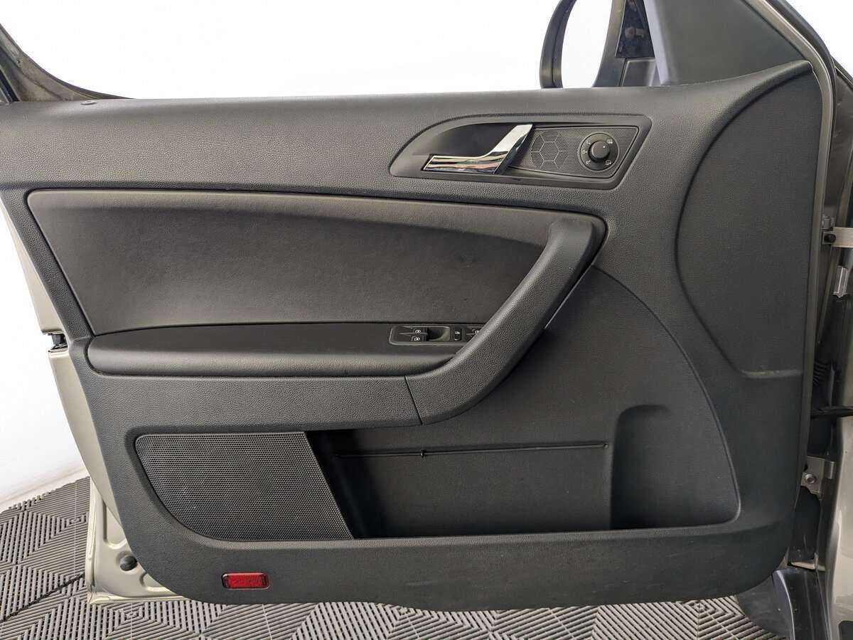 Skoda Yeti с пробегом — 2017 год. Фото: #14