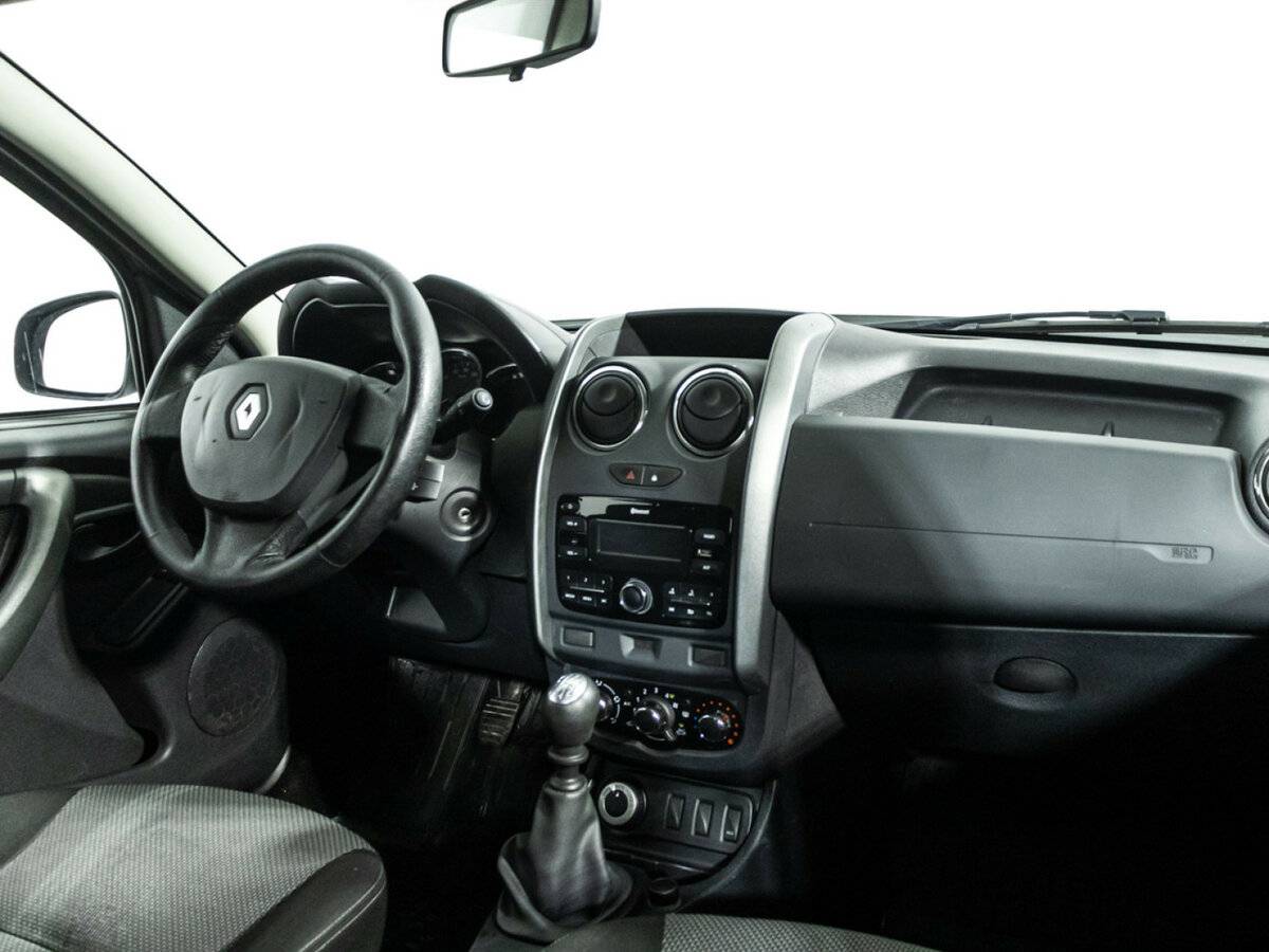 Renault Duster с пробегом — 2017 год. Фото: #8