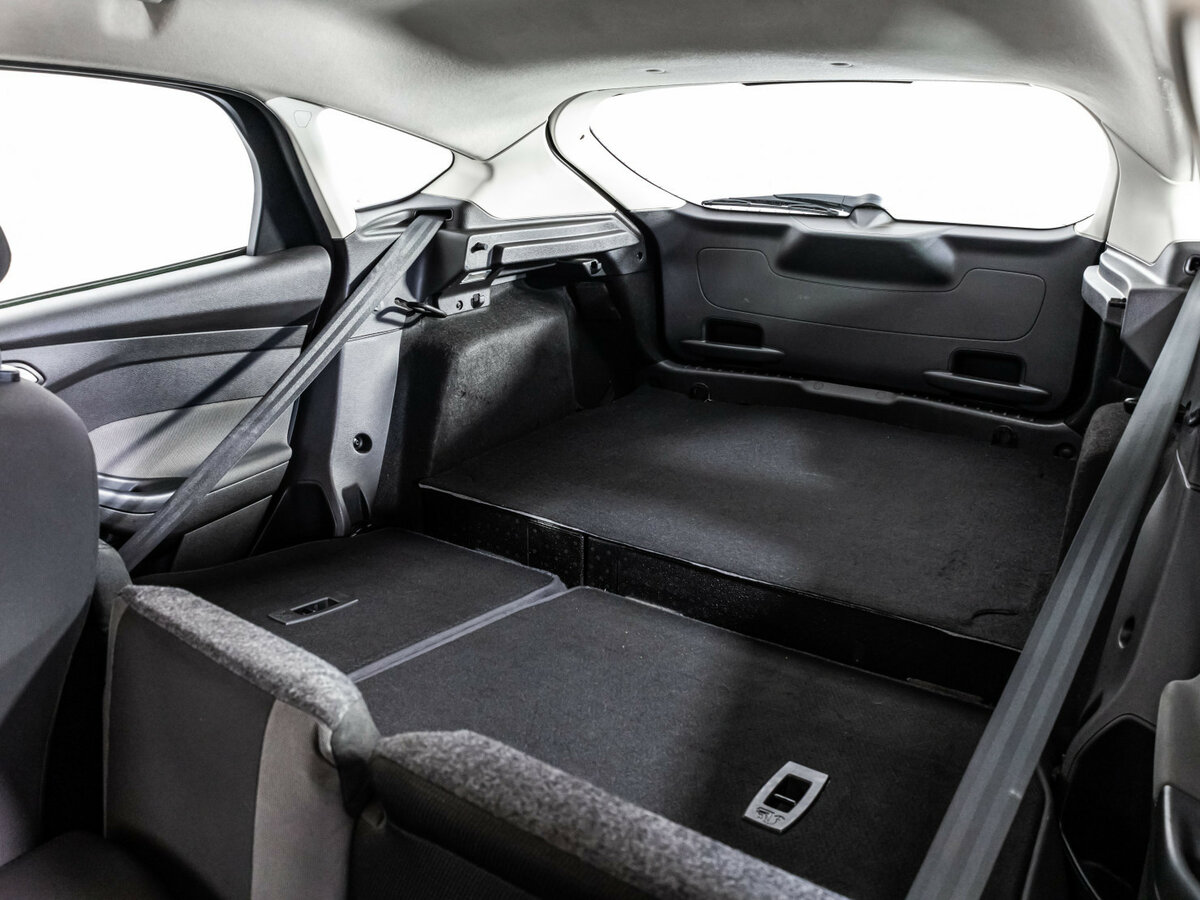 Ford Focus с пробегом — 2014 год. Фото: #16