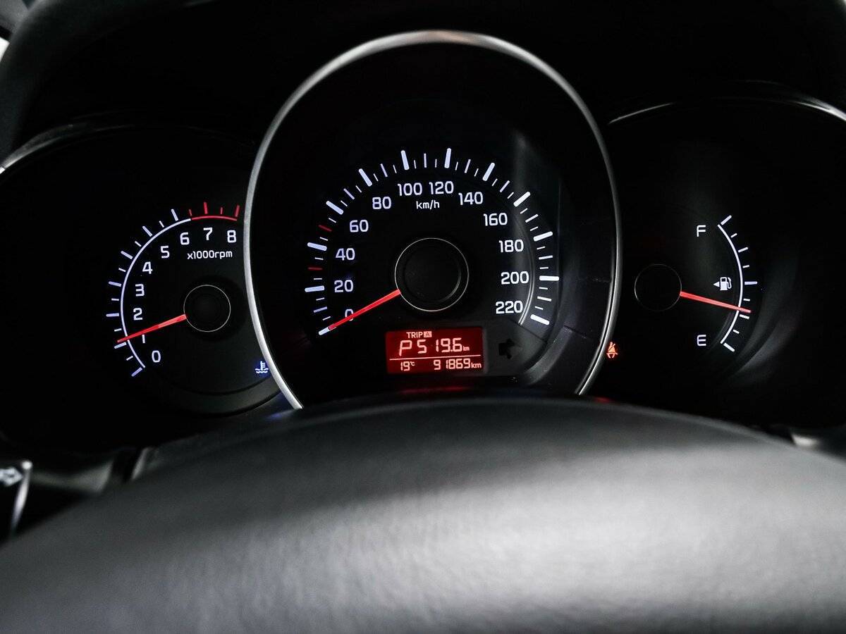 Kia Rio с пробегом — 2017 год. Фото: #12