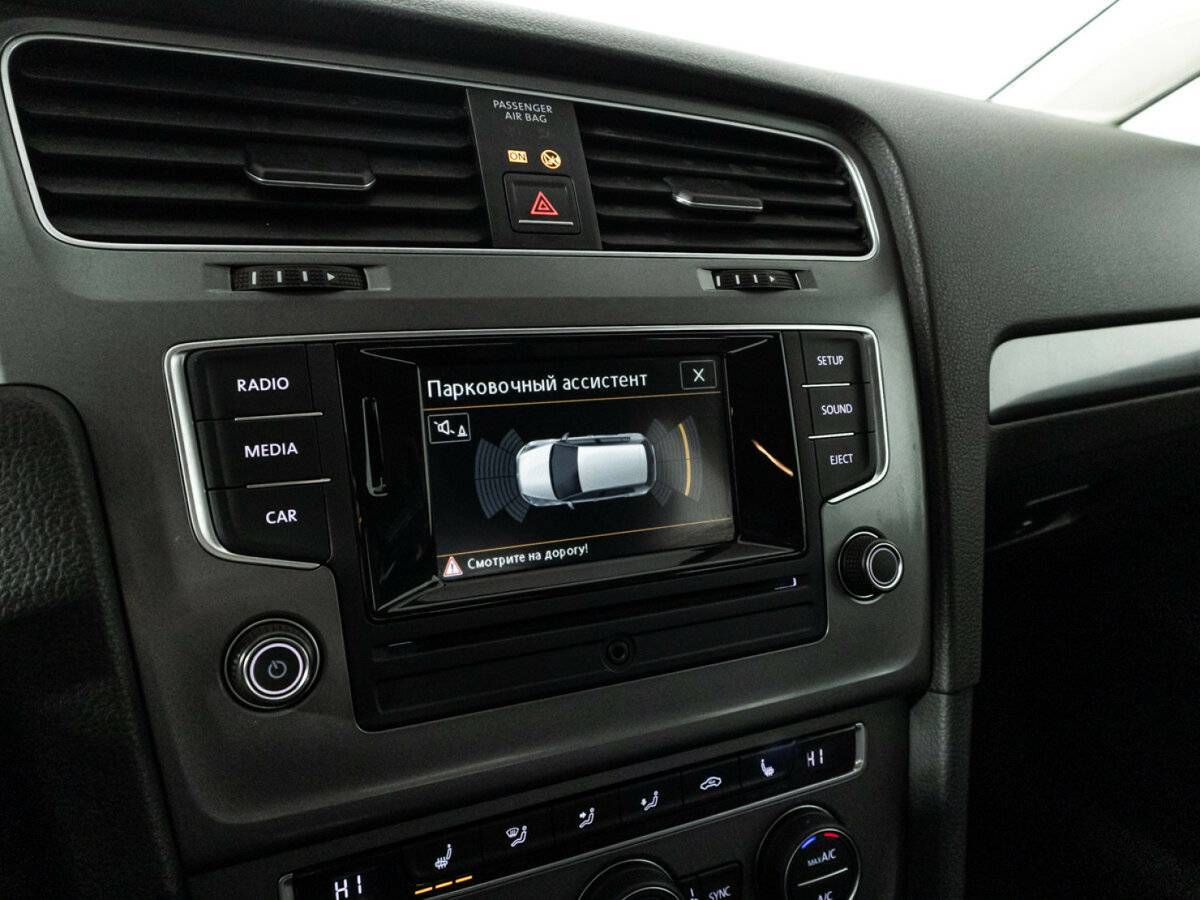 Volkswagen Golf с пробегом — 2013 год. Фото: #14