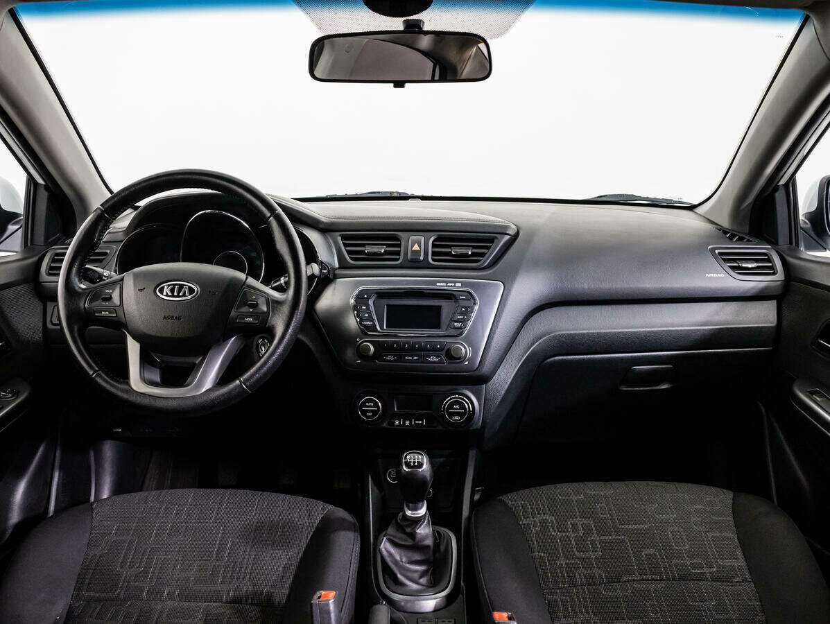 Kia Rio с пробегом — 2012 год. Фото: #12