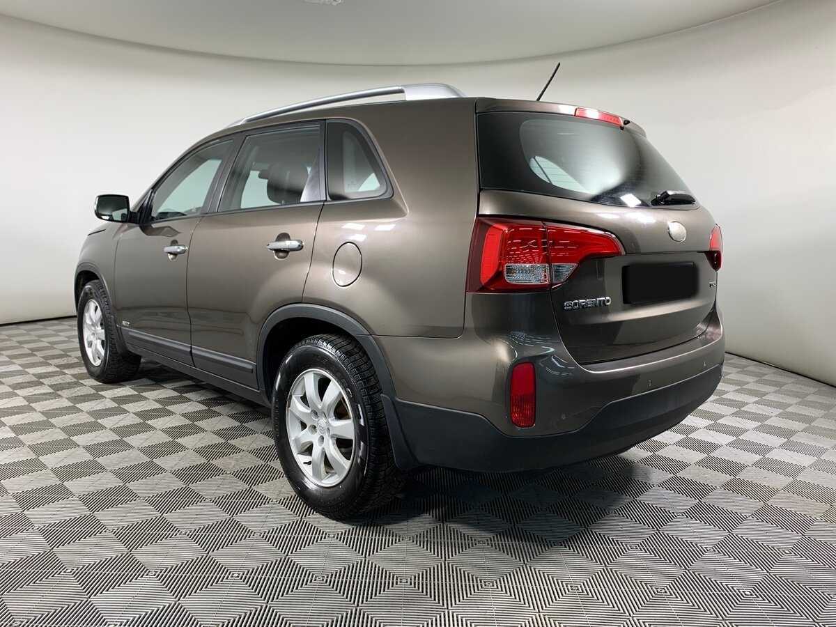 Kia Sorento с пробегом — 2014 год. Фото: #6
