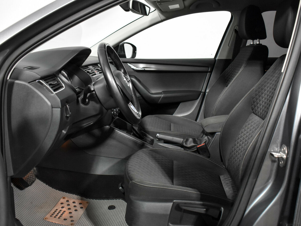 Skoda Octavia с пробегом — 2017 год. Фото: #9