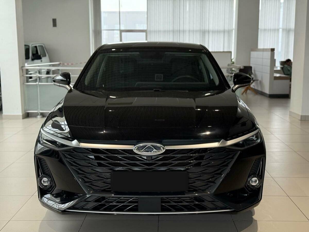 Chery Arrizo 8 с пробегом — 2024 год. Фото: #1