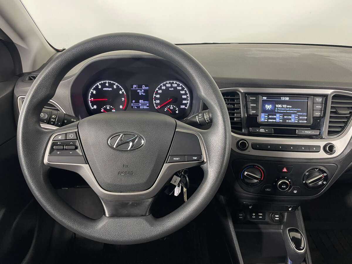 Hyundai Solaris с пробегом — 2017 год. Фото: #10