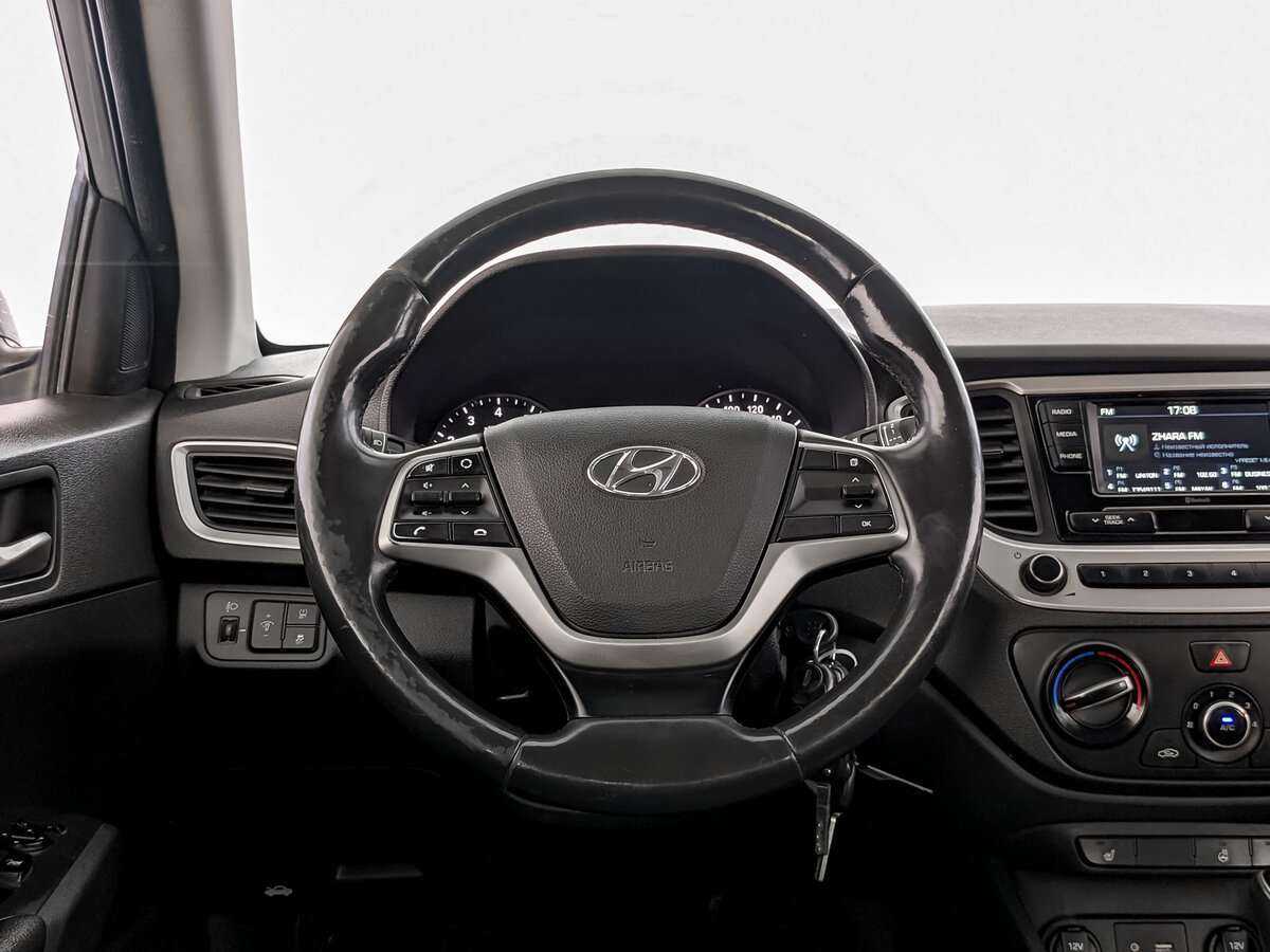 Hyundai Solaris с пробегом — 2018 год. Фото: #20
