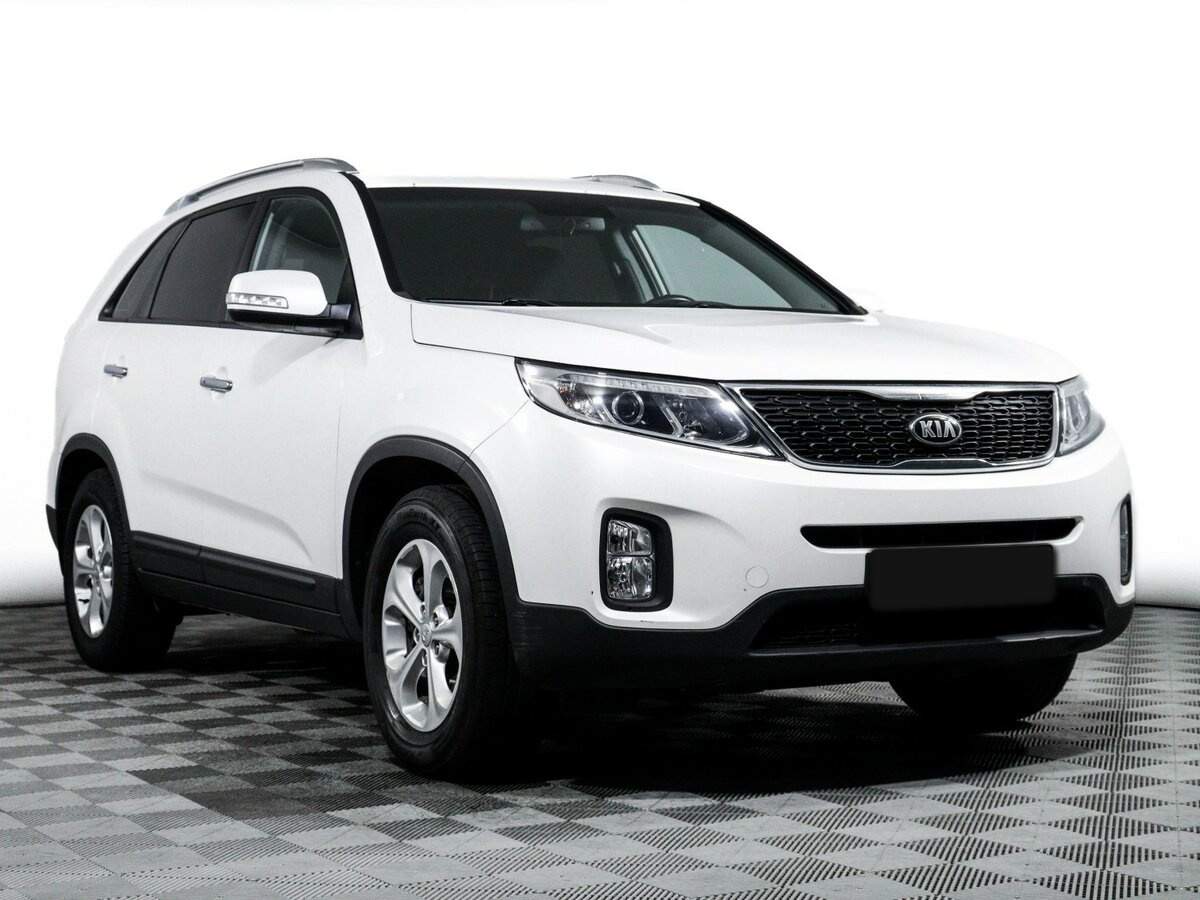 Kia Sorento с пробегом — 2015 год. Фото: #2