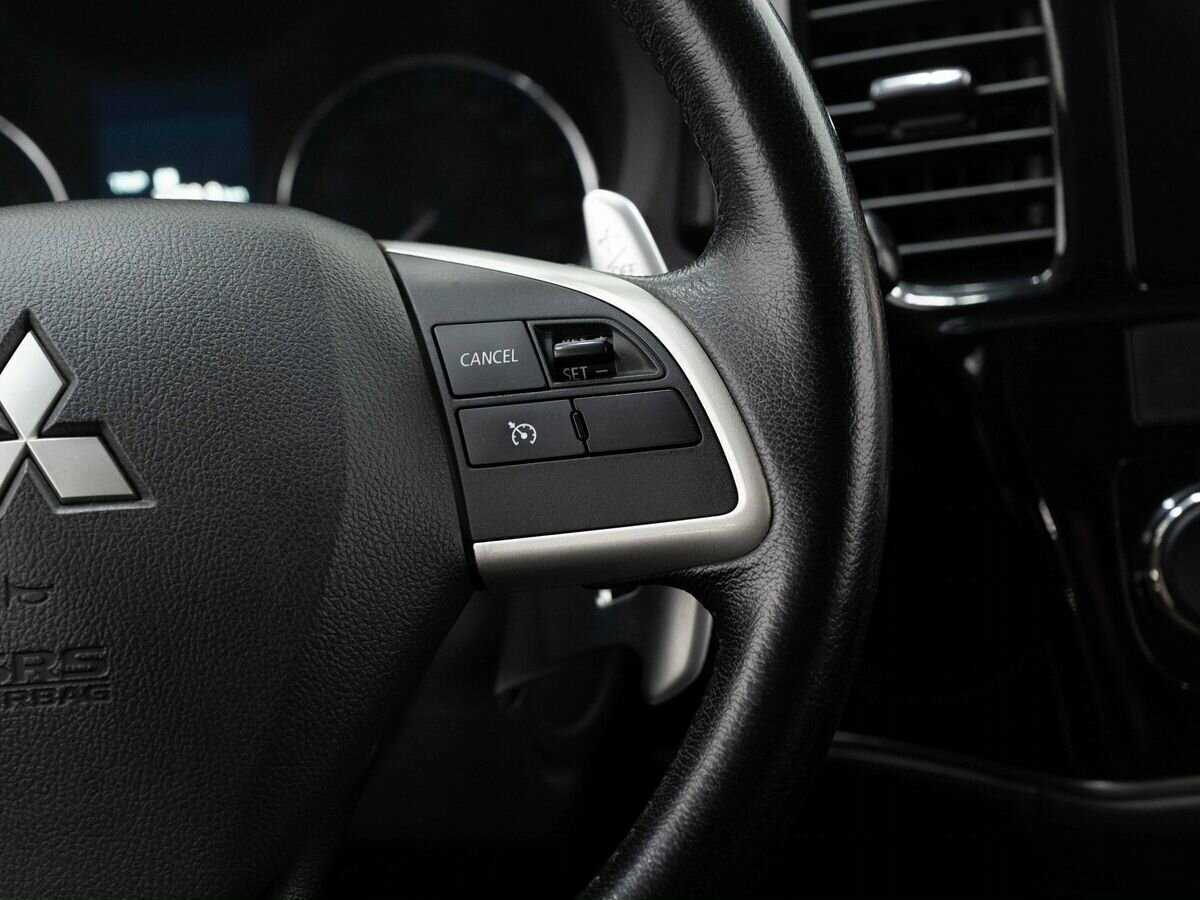 Mitsubishi Outlander с пробегом — 2012 год. Фото: #15