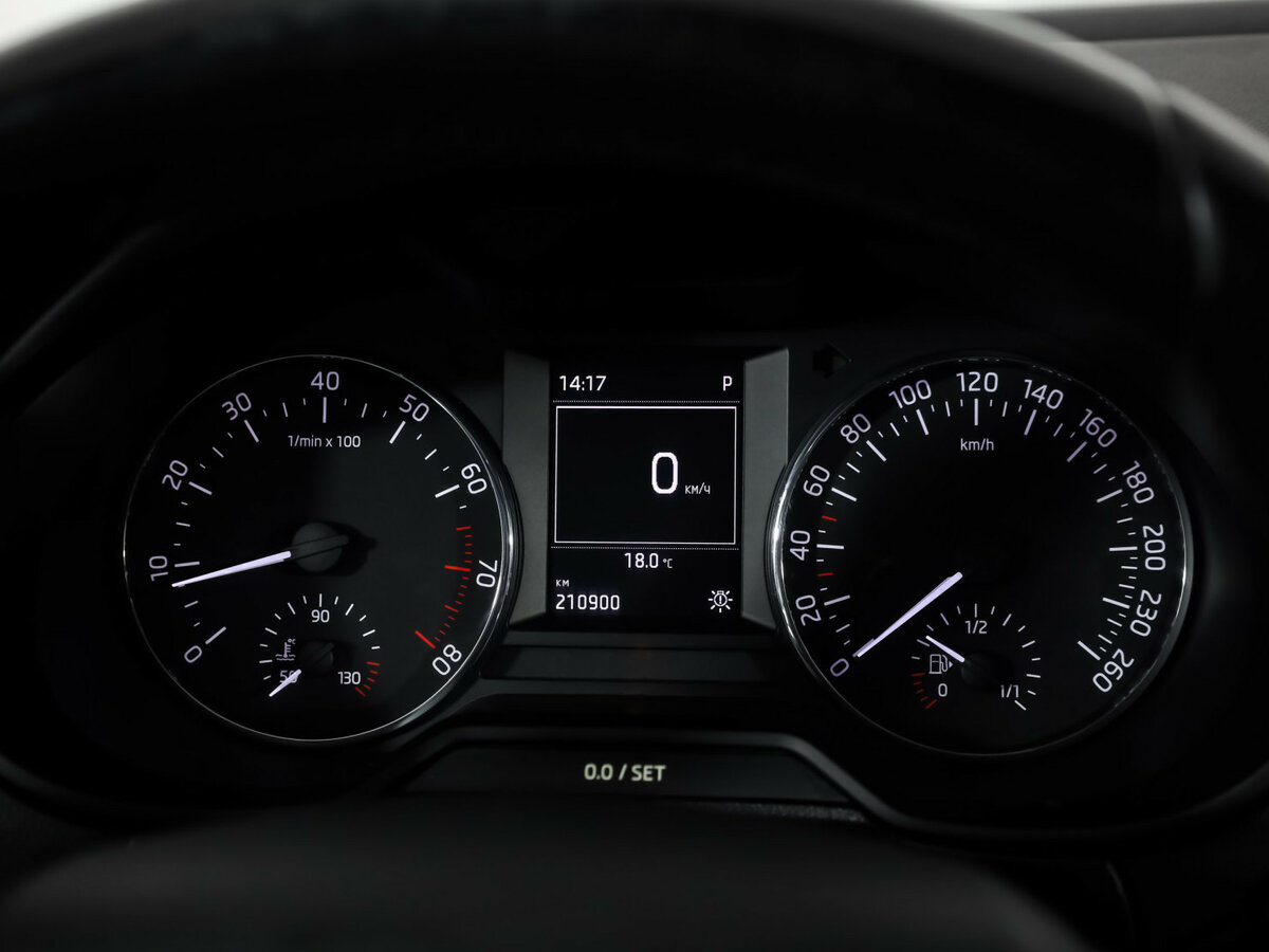 Skoda Octavia с пробегом — 2015 год. Фото: #10