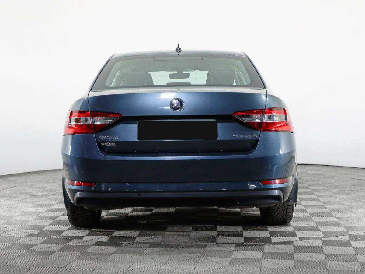 Skoda Superb с пробегом — 2018 год. Фото: #4