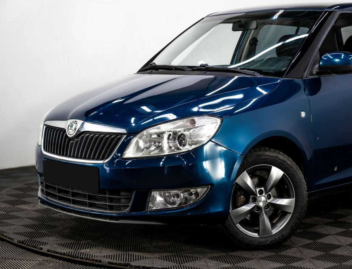 Skoda Fabia с пробегом — 2012 год. Фото: #6
