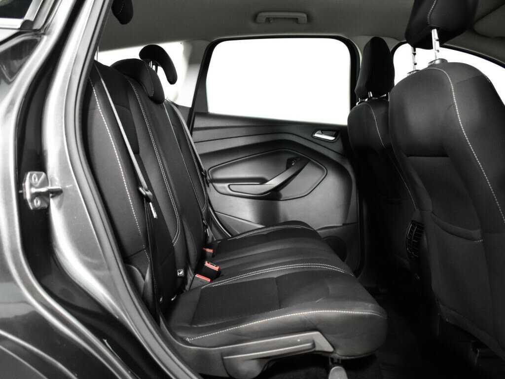 Ford Kuga с пробегом — 2017 год. Фото: #9