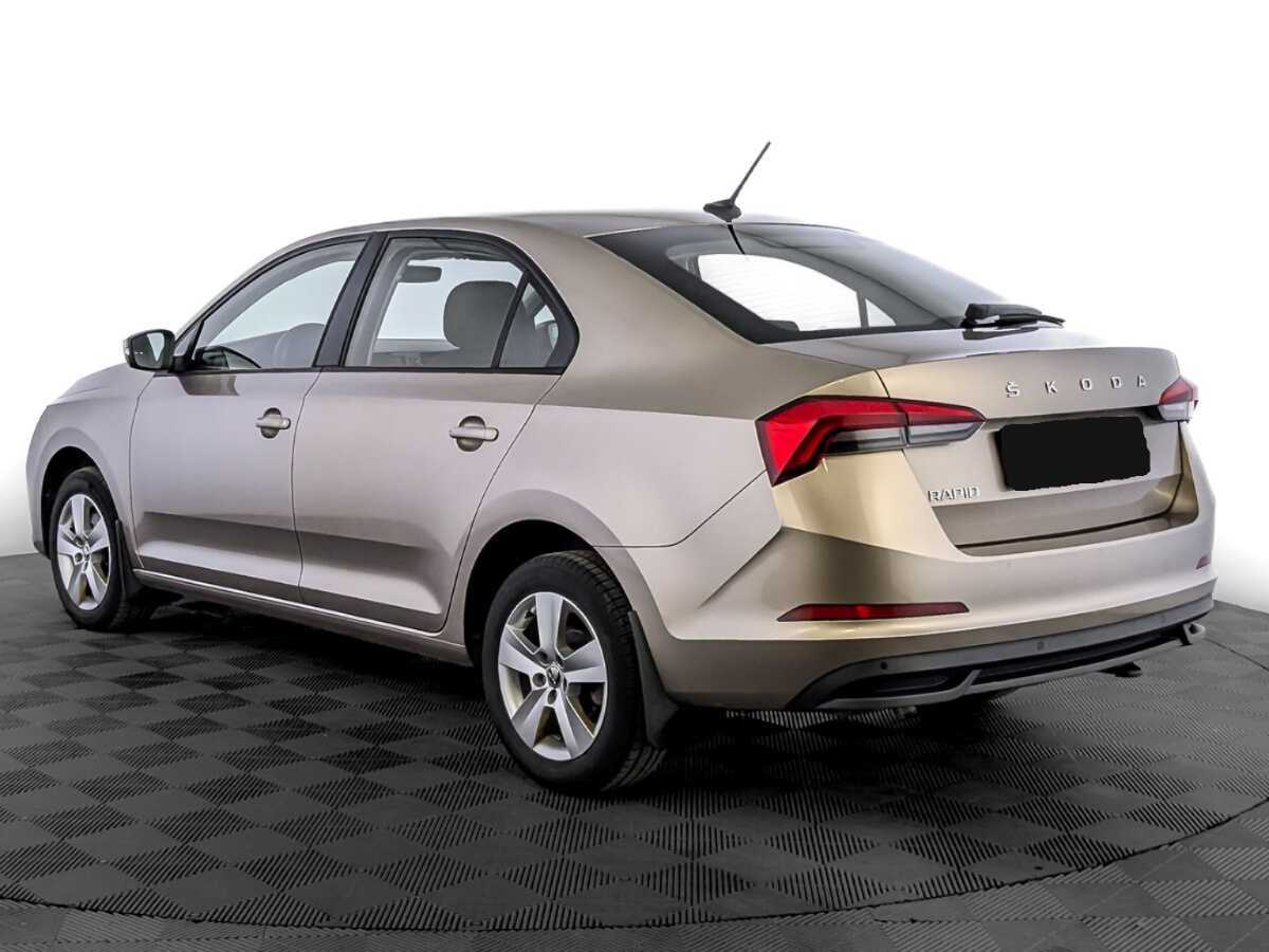 Skoda Rapid с пробегом — 2020 год. Фото: #6