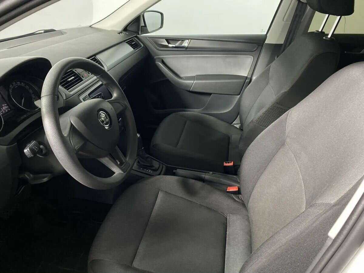 Skoda Rapid с пробегом — 2018 год. Фото: #10