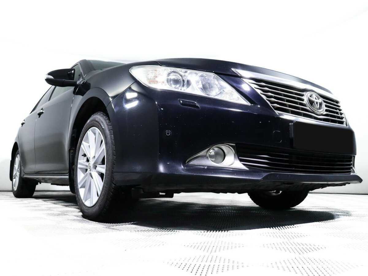 Toyota Camry с пробегом — 2012 год. Фото: #18