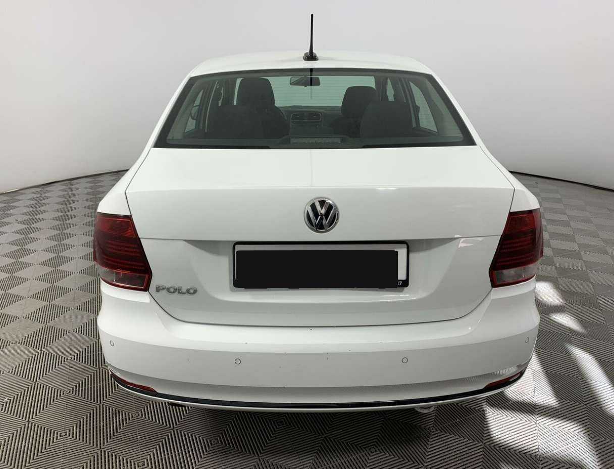 Volkswagen Polo с пробегом — 2020 год. Фото: #4