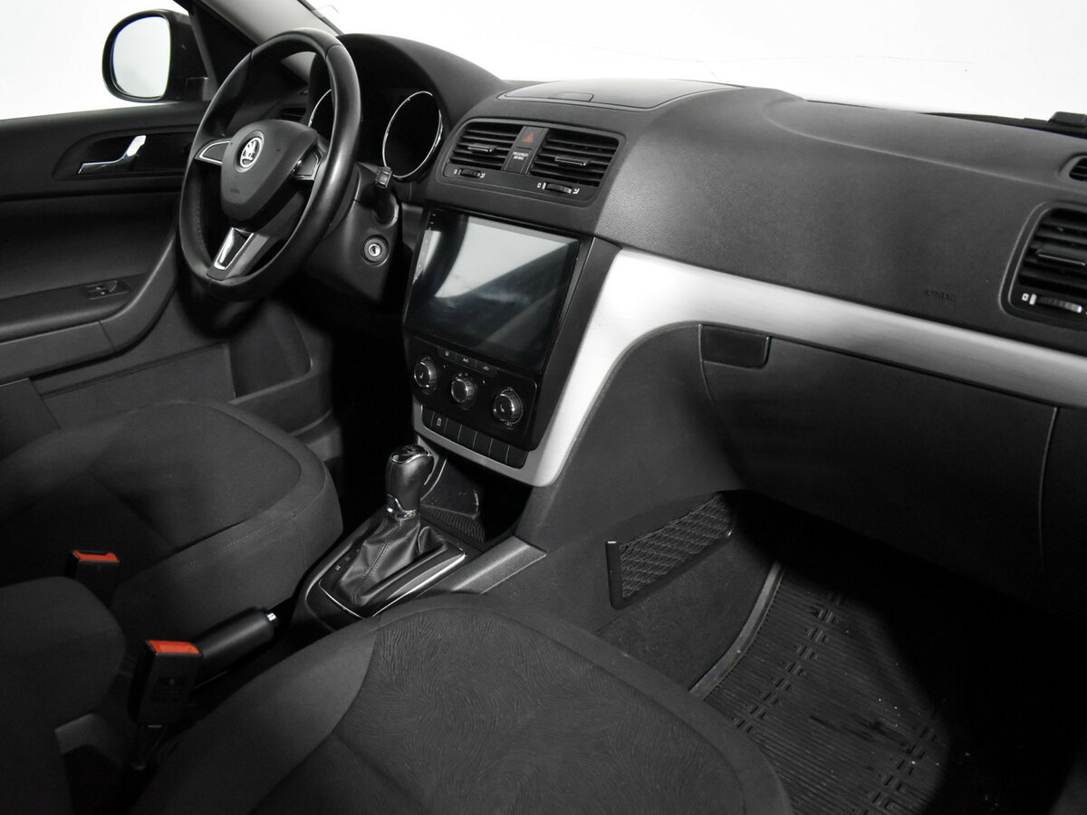 Skoda Yeti с пробегом — 2014 год. Фото: #11
