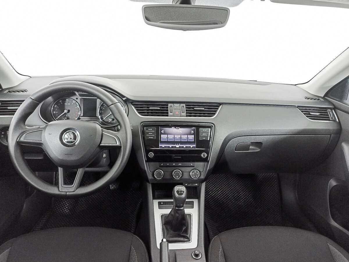 Skoda Octavia с пробегом — 2017 год. Фото: #9