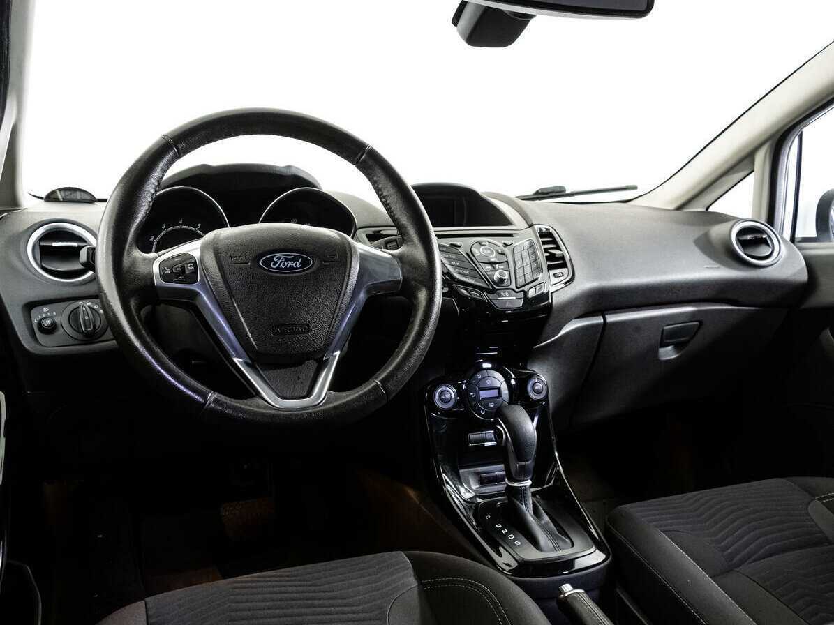 Ford Fiesta с пробегом — 2017 год. Фото: #8