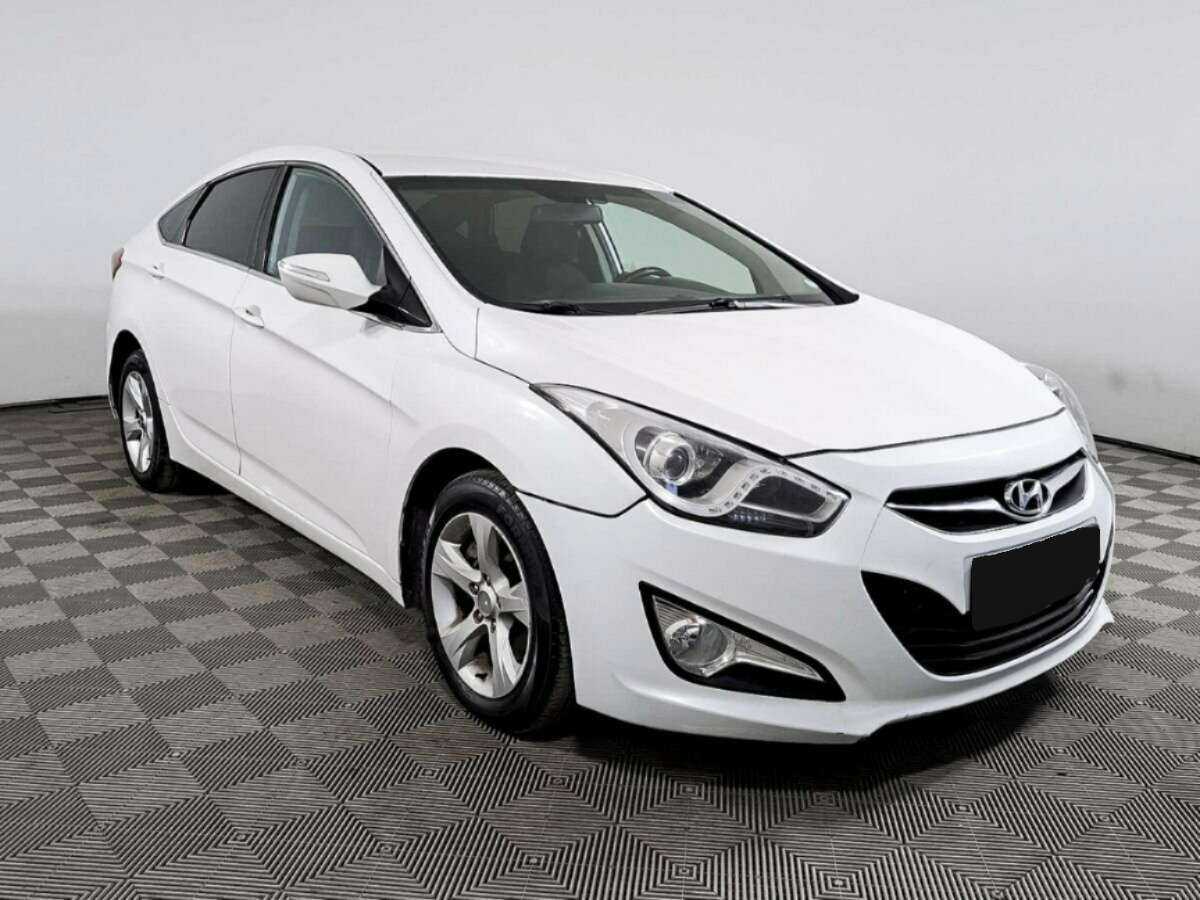 Hyundai i40 с пробегом — 2014 год. Фото: #2