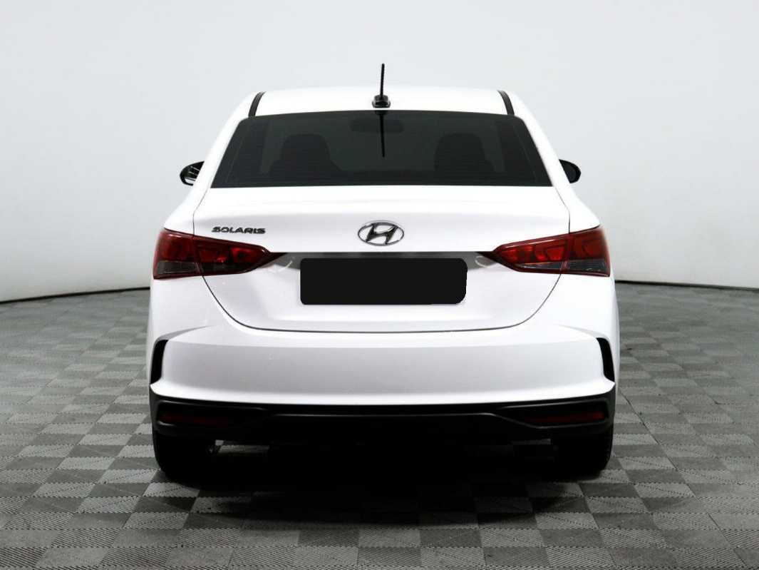 Hyundai Solaris с пробегом — 2021 год. Фото: #5